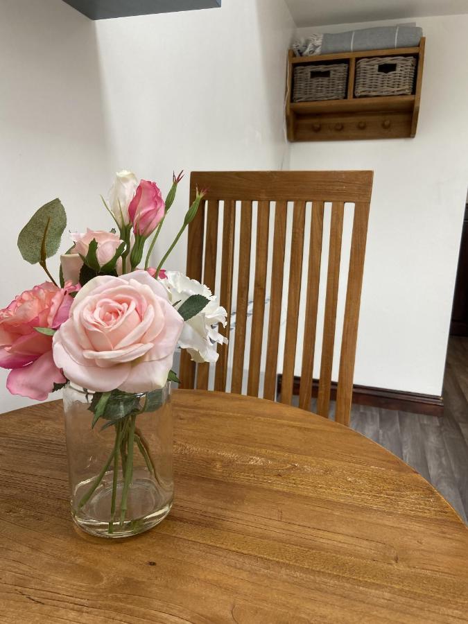 The Stables - Detached Cottage With Private Garden & Hot Tub St Austell Εξωτερικό φωτογραφία